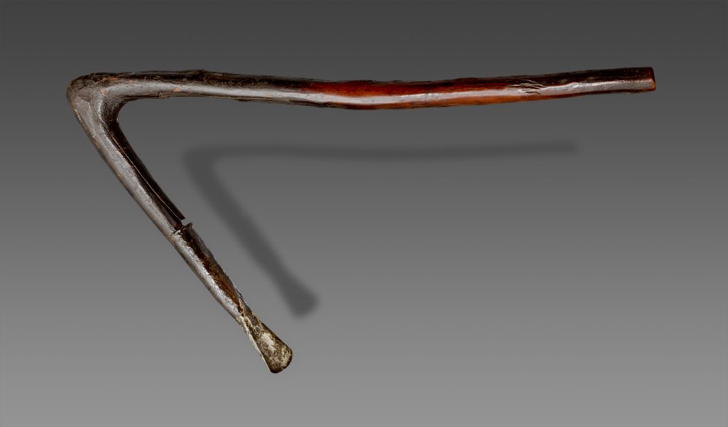 West African adze from Senegal at Musée de l’Armée – traditional woodworking tool from ethnographic collection
