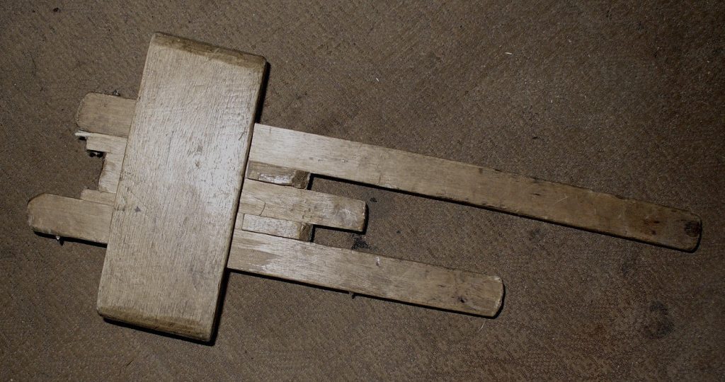 Wooden marking gauge Reismas with adjustable fence, traditional joinery tool
